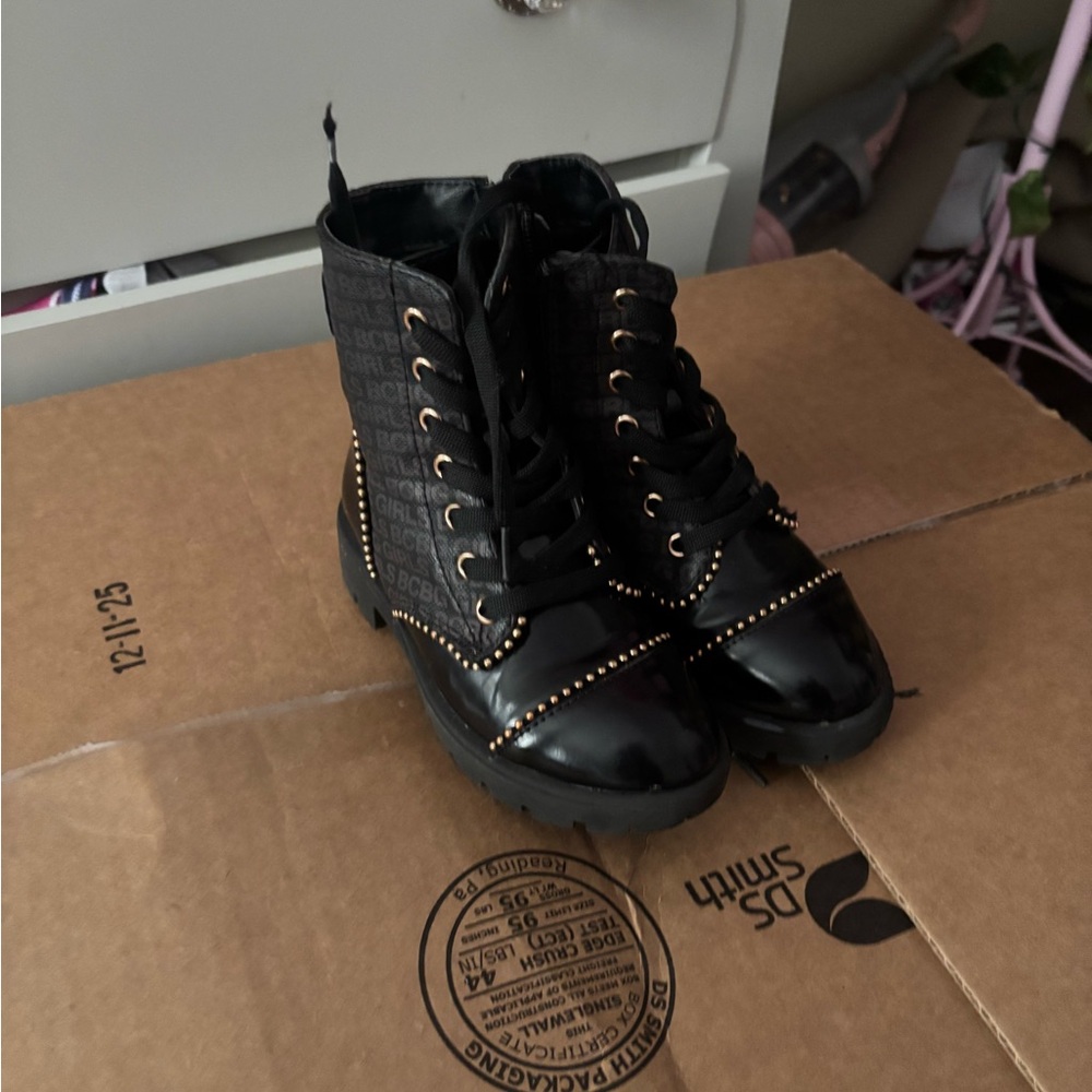 Girls BCBG Black Lace-Up Studded Boots Size 11